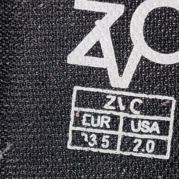 ZVC ILV YOUTH SOCCER BOOTS SIZE 2 - Picture 6 of 6